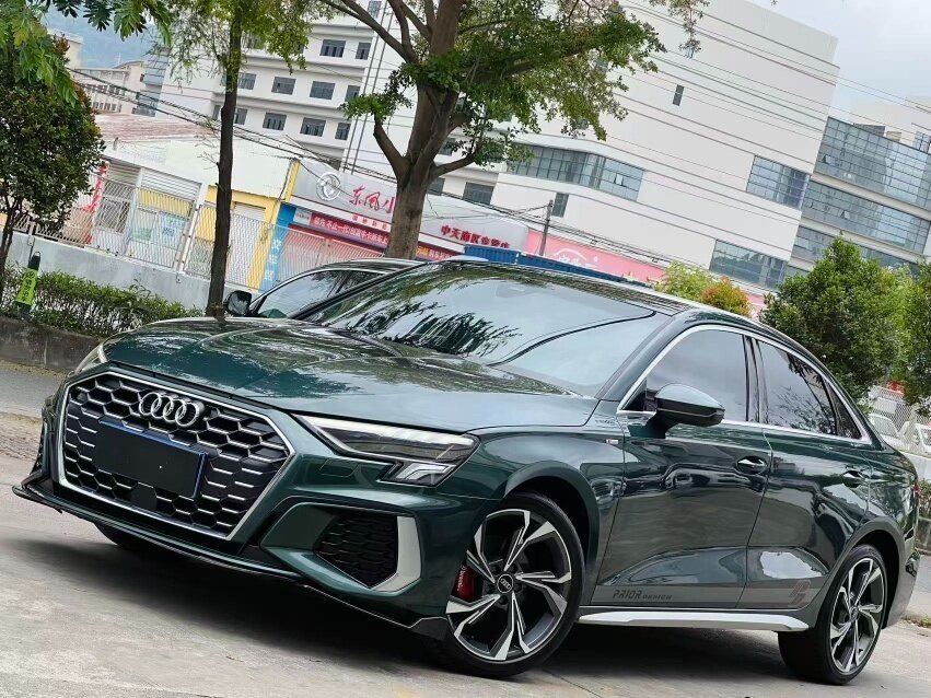 Audi A3 35 TFSI Long IV (8Y)