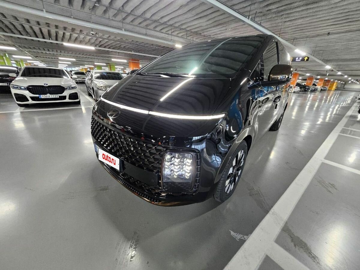 Hyundai Staria I