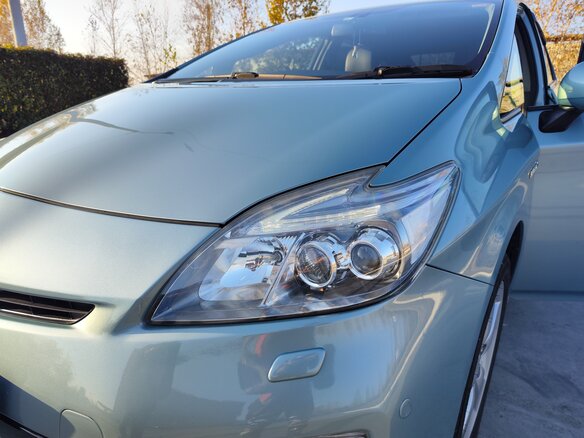 2013 Toyota Prius III Рестайлинг (XW30), голубой, 1050000 рублей - вид 20