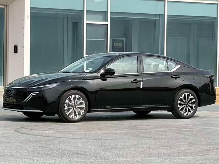 Nissan Teana IV