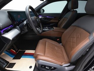 2025 BMW 5 серии 530i xDrive VIII (G60/G61/G68), синий, 6670000 рублей, вид 5