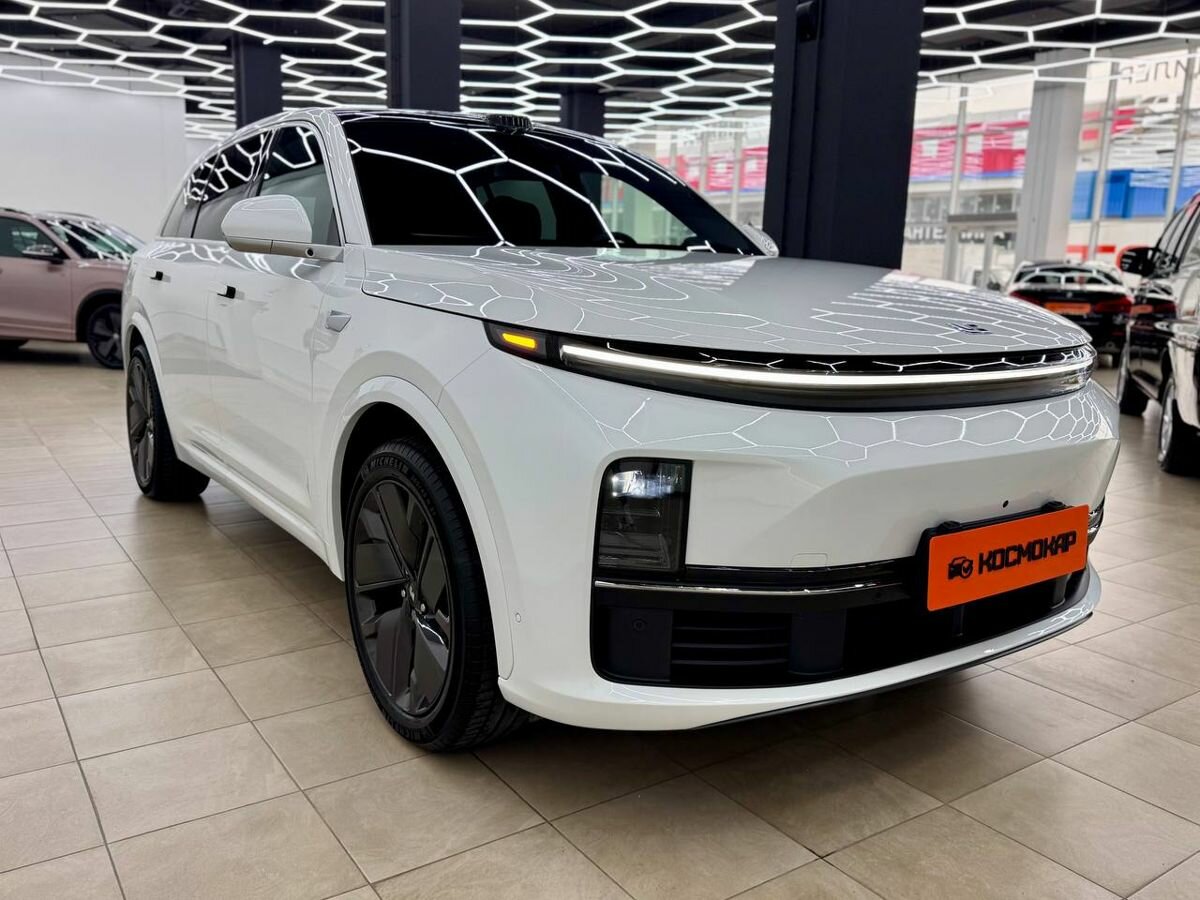Li Auto (Lixiang) L7 52.3 kWh I Рестайлинг