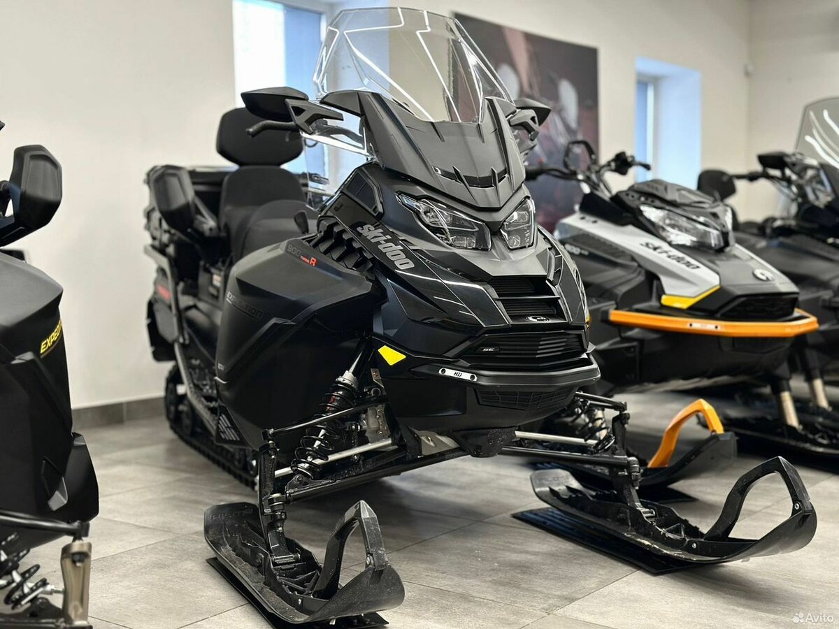 BRP Ski-Doo Expedition 900