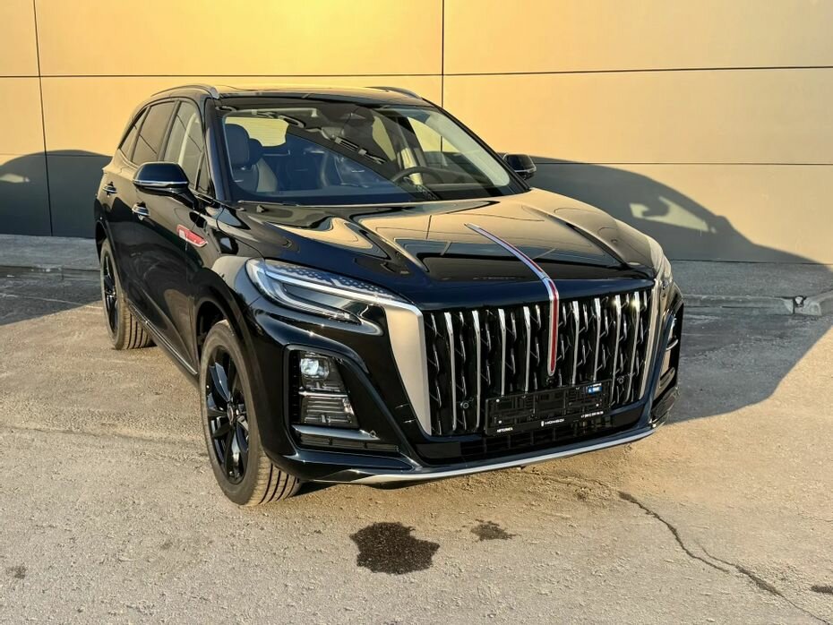Hongqi HS3