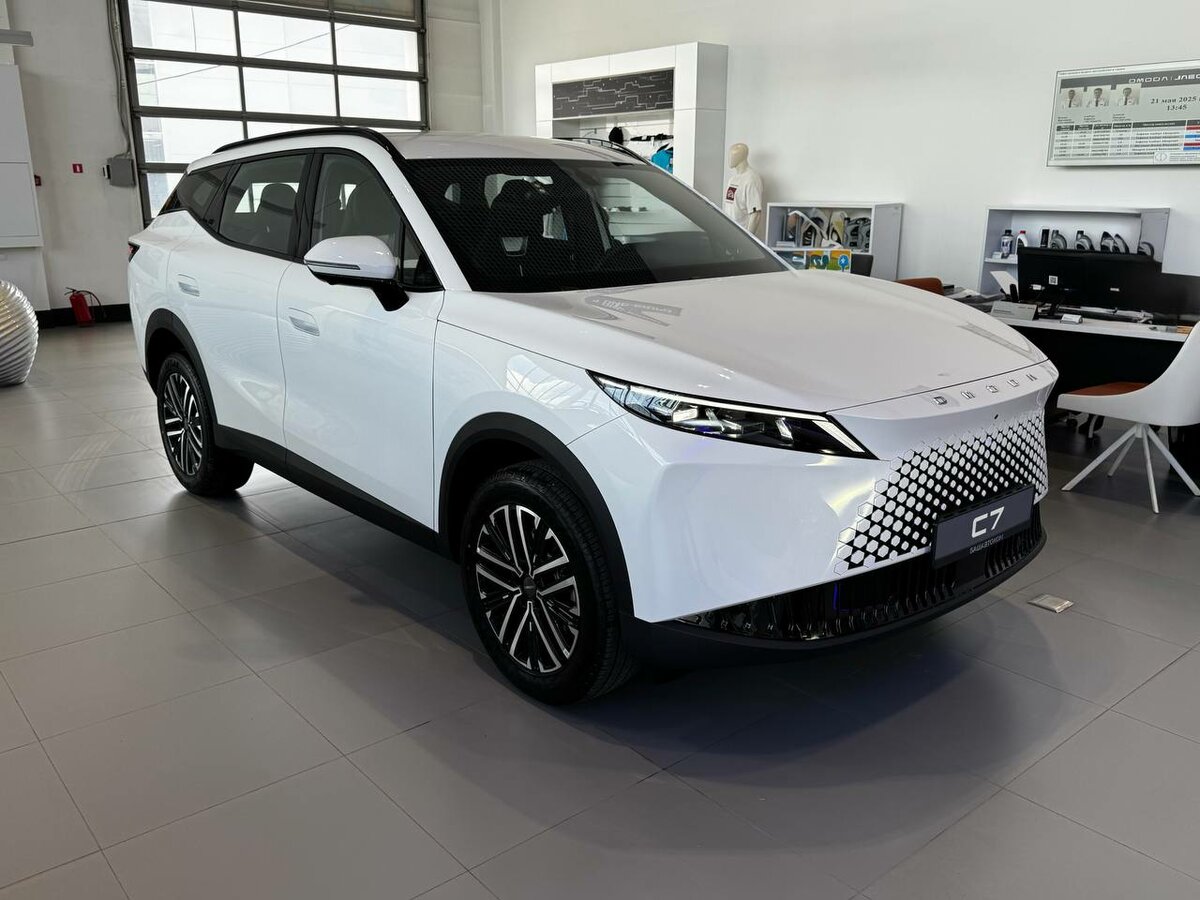 Omoda C7