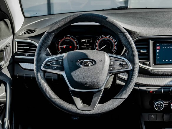 2025 Lada (ВАЗ) Vesta I Рестайлинг (NG), серебристый - вид 14