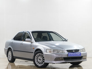 Honda Accord VI