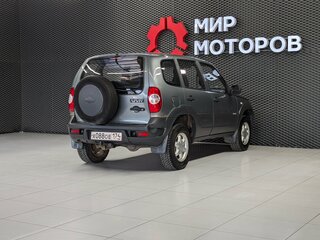 2011 Chevrolet Niva I Рестайлинг, серый, 365000 рублей, вид 4