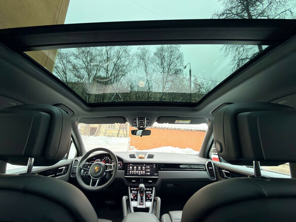 2021 Porsche Cayenne III, серый - вид 4