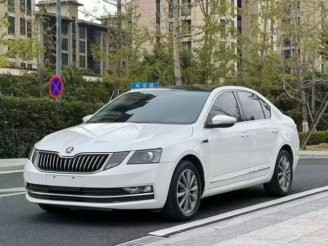 Skoda Octavia IV (A8)