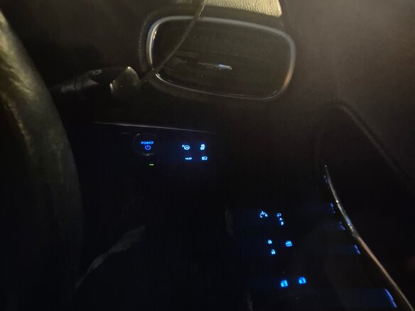 2016 Toyota Prius IV (XW50), красный, 1800000 рублей - вид 15