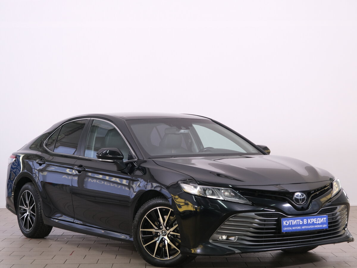 Toyota Camry VIII (XV70)