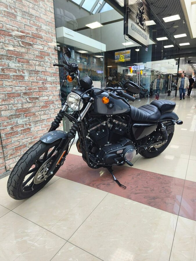 Harley-Davidson Sportster 883