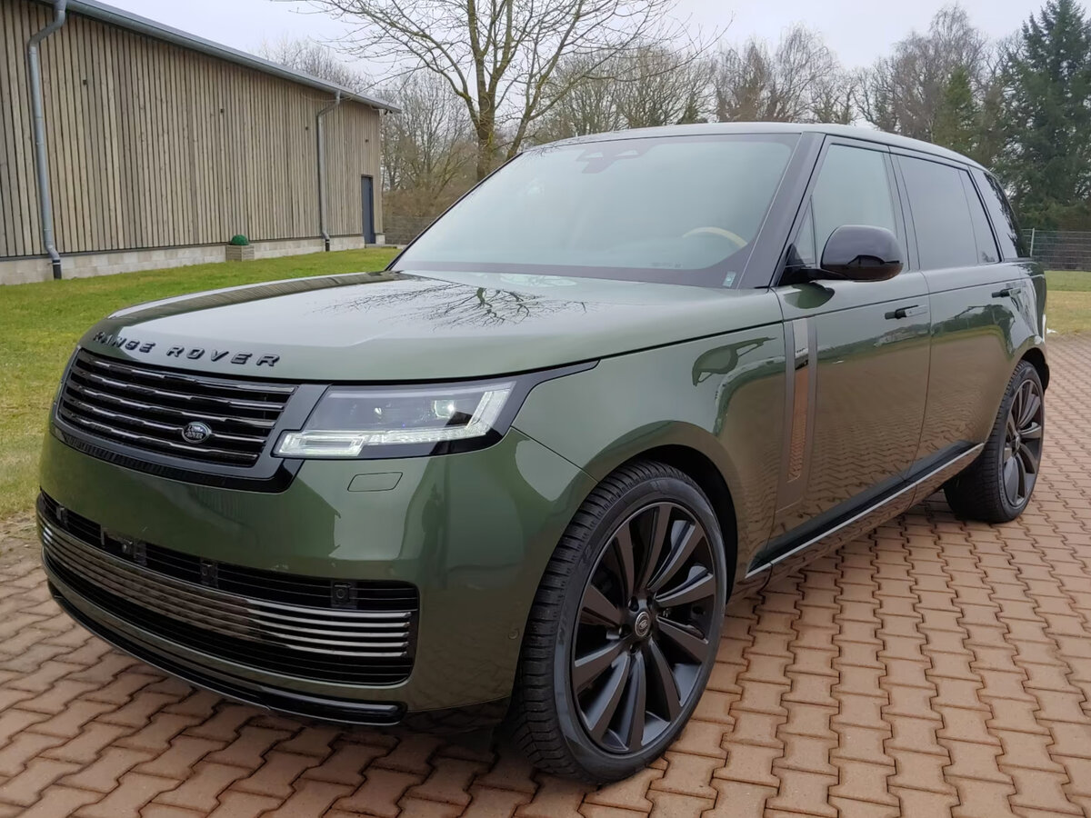 Land Rover Range Rover P615 MHEV Long V
