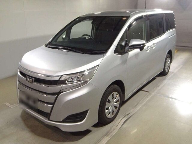 Toyota Noah III (R80) Рестайлинг