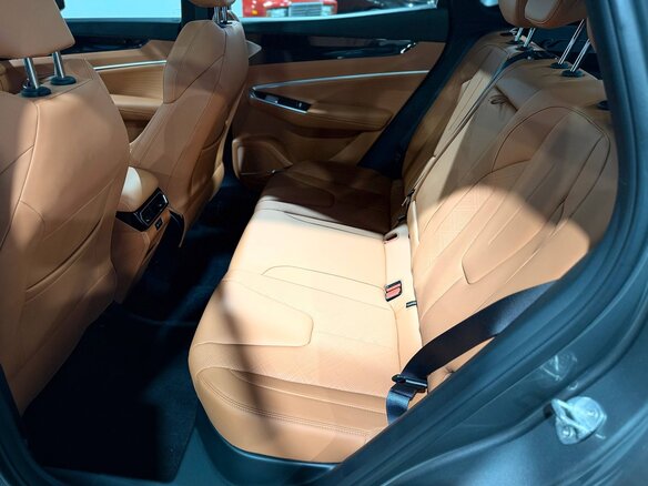 2025 Geely Cityray, серый, 2790000 рублей - вид 25