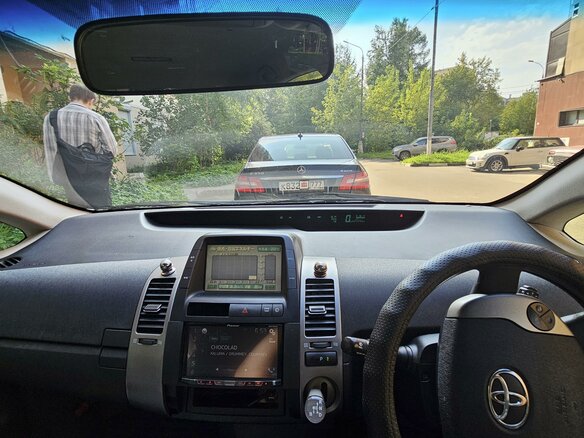 2006 Toyota Prius II Рестайлинг (XW20), серый, 698000 рублей - вид 8