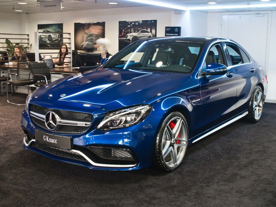Mercedes c63 Coupe AMG синий