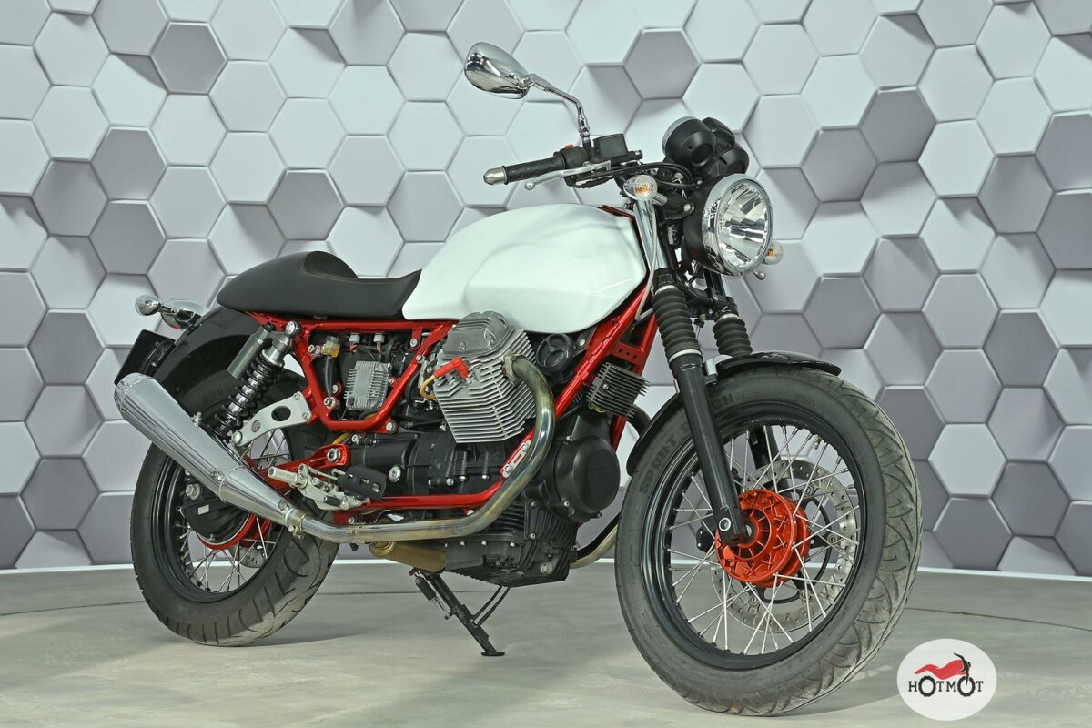 Moto Guzzi V 7