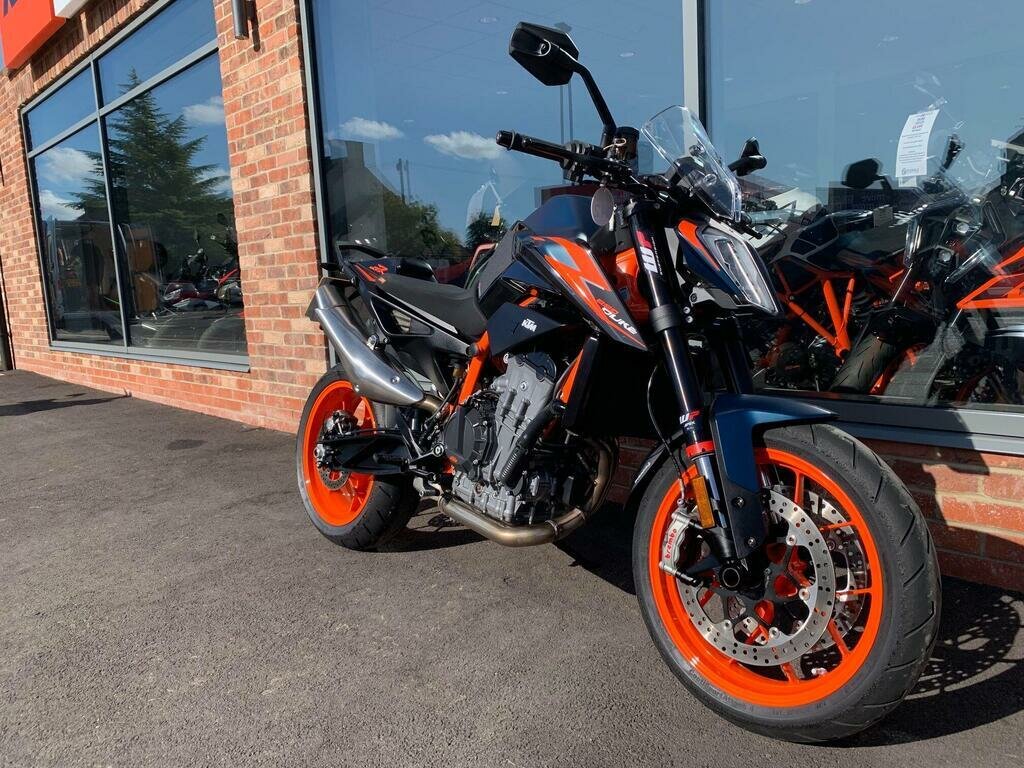 KTM 890 Duke