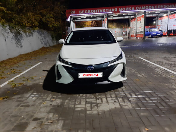 2019 Toyota Prius PHV ZVW52 Prime IV (XW50), белый, 2000000 рублей - вид 1