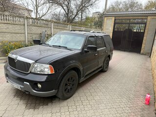 2004 Lincoln Navigator 4-speed II, чёрный, 1300000 рублей, вид 1