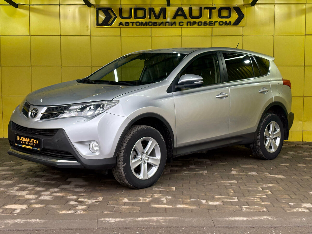 Toyota RAV4 IV (XA40)