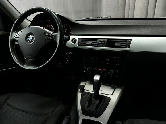 2011 BMW 3 серии 318i V (E90/E91/E92/E93) Рестайлинг, серебристый, 919777 рублей - вид 9