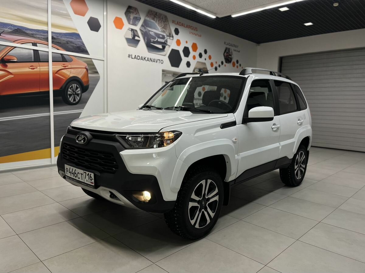 Lada (ВАЗ) Niva Travel I