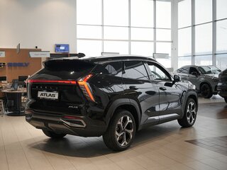 2025 Geely Atlas II, чёрный, 3760990 рублей, вид 5