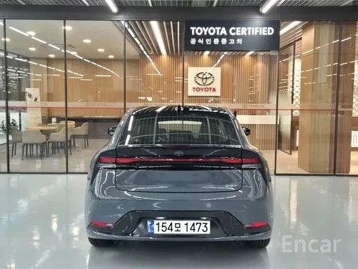 2025 Toyota Prius PHV V (XW60), серый, 4720311 рублей - вид 3