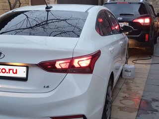 2018 Hyundai Solaris II, белый, 850000 рублей, вид 1