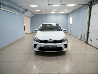 2020 Kia Rio X IV Рестайлинг, белый, 1399000 рублей, вид 1