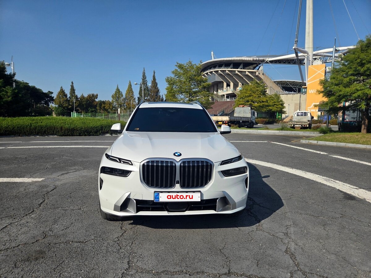 BMW X7 I (G07) Рестайлинг