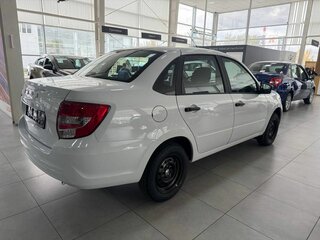 2026 Lada (ВАЗ) Granta I Рестайлинг, белый, 892565 рублей, вид 2