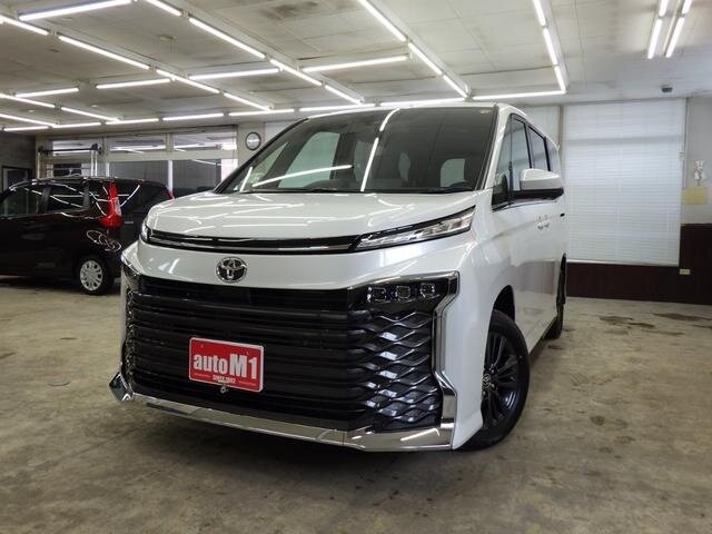 Toyota Voxy IV (R90)