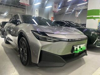 2025 Toyota bZ3, серый, 1710000 рублей, вид 2