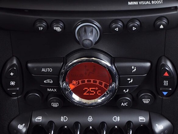 2013 Mini Clubman Cooper I Рестайлинг, белый - вид 18