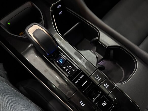 2025 Toyota Crown Crossover XVI (S230), серый, 6250013 рублей - вид 12