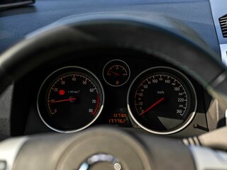 2013 Opel Zafira B Рестайлинг, серый, 714000 рублей, вид 5