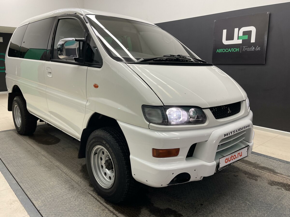 Mitsubishi Delica IV