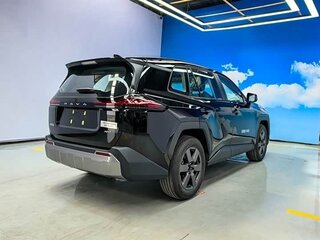 2026 Toyota RAV4 VI (XA60), чёрный, 3619523 рублей, вид 4