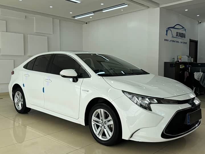 Toyota Corolla Sporty XII (E210) Рестайлинг