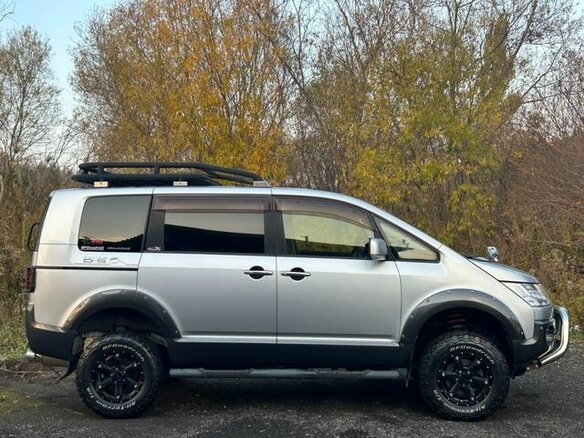2019 Mitsubishi Delica D:5 I, серебристый, 2109000 рублей - вид 1