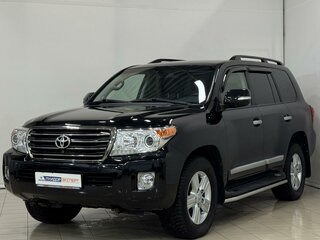 2013 Toyota Land Cruiser 200 Series Рестайлинг 1, чёрный, 2769000 рублей, вид 1