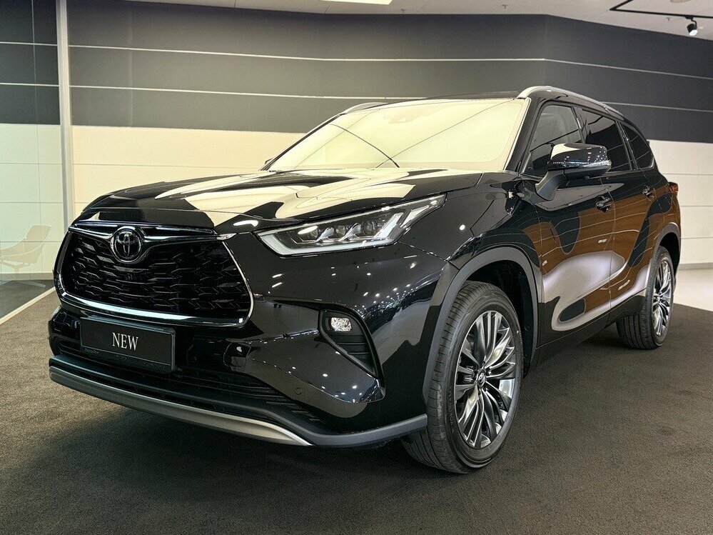 Toyota Highlander IV (XU70)