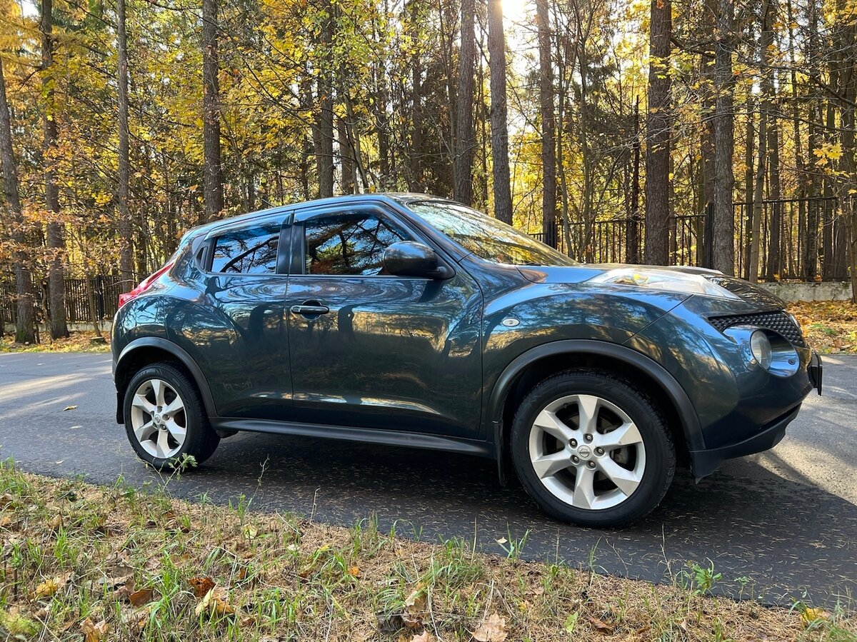 Купить б/у Nissan Juke I 1.6 MT (117 л.с.) бензин механика в Москве