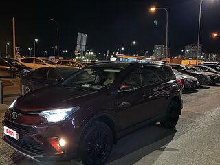 2017 Toyota RAV4 IV (XA40) Рестайлинг, красный, 2400000 рублей, вид 1