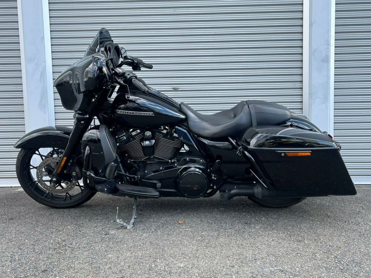 Harley-Davidson Street Glide Special