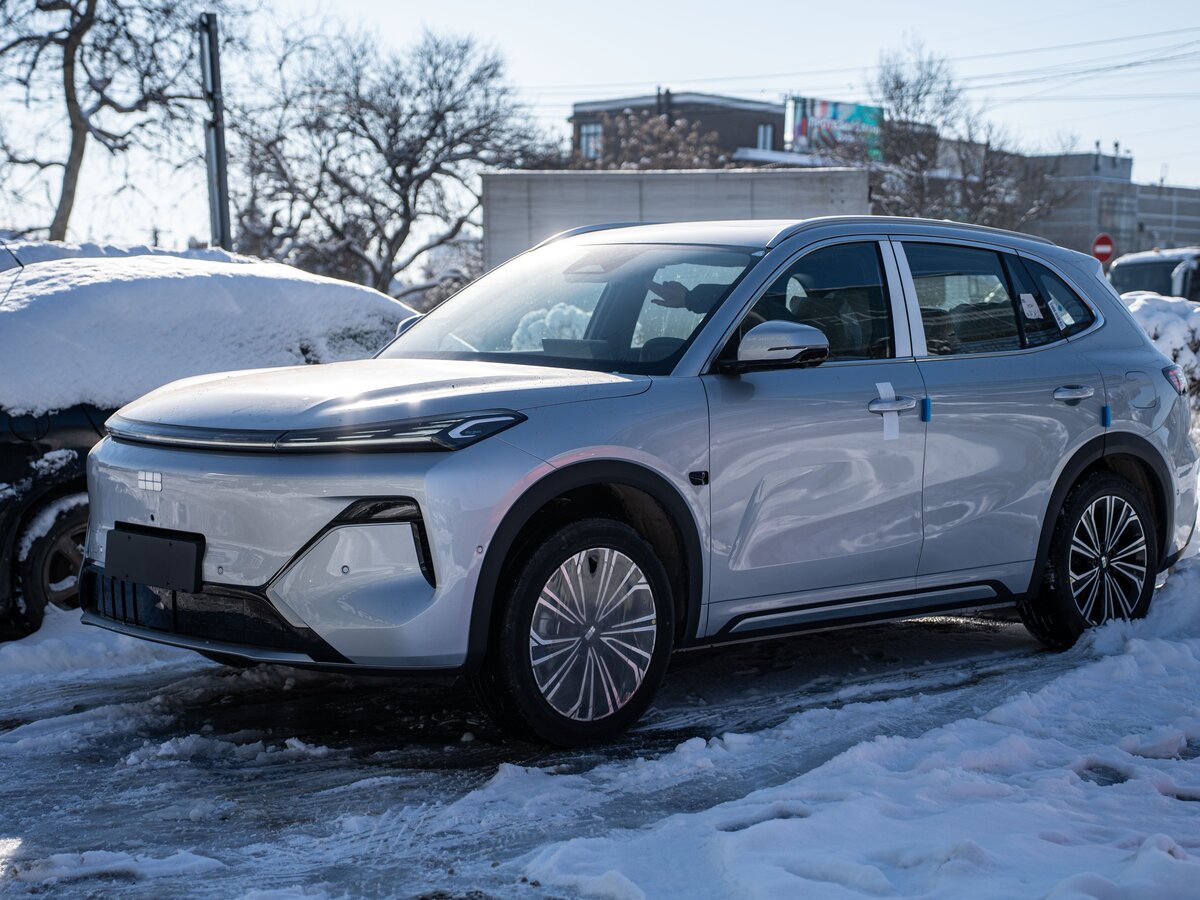 Geely открыла предзаказ на мощный гибридный седан Galaxy Star 7